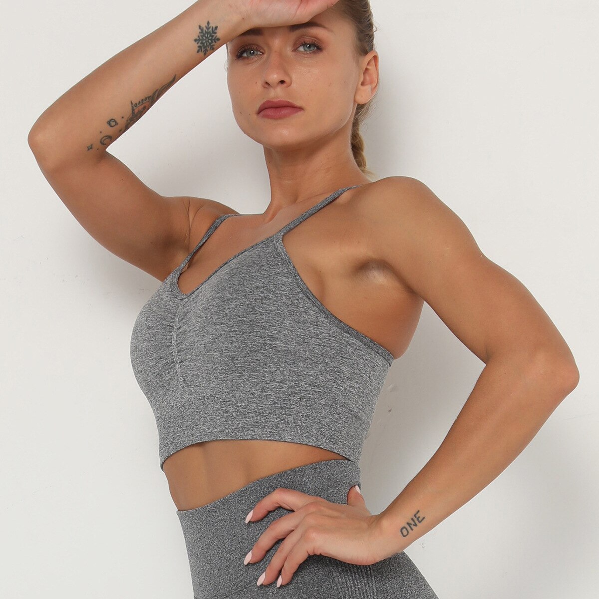 Sutiã esportivo feminino de secagem rápida elástico acolchoado acolchoado à prova de choque sutiã de corrida fitness sutiã push up top cropped respirável